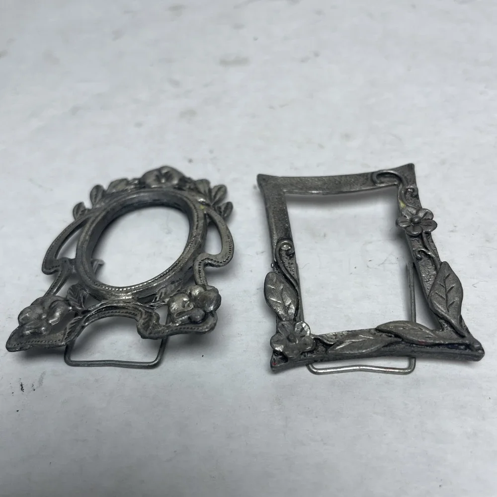 Lot Of 2 Vintage Mini Pewter Taiwan‎ Photo Frames Floral Design